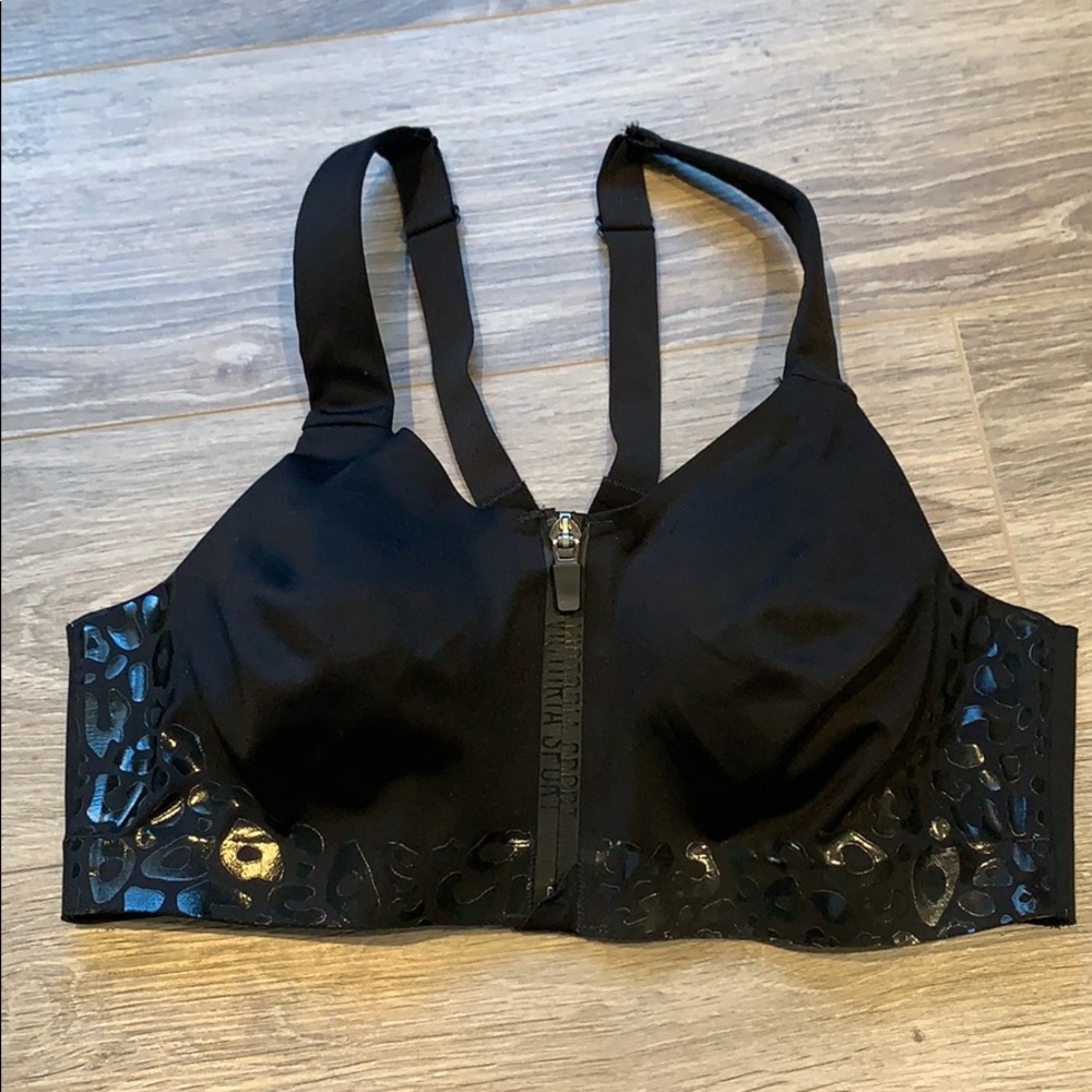 VICTORIA SECRET SPORT  bra size 34B